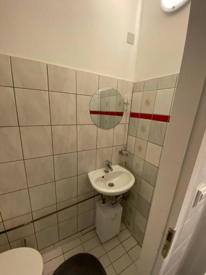 Zentrales Apartment: Kreuzberg, ベルリン エクステリア 写真